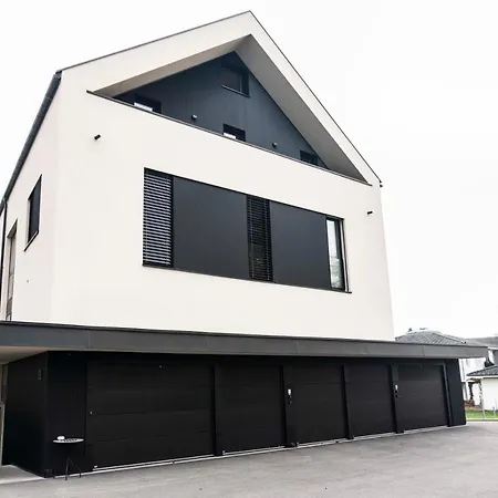 Zweite Heimat דירה